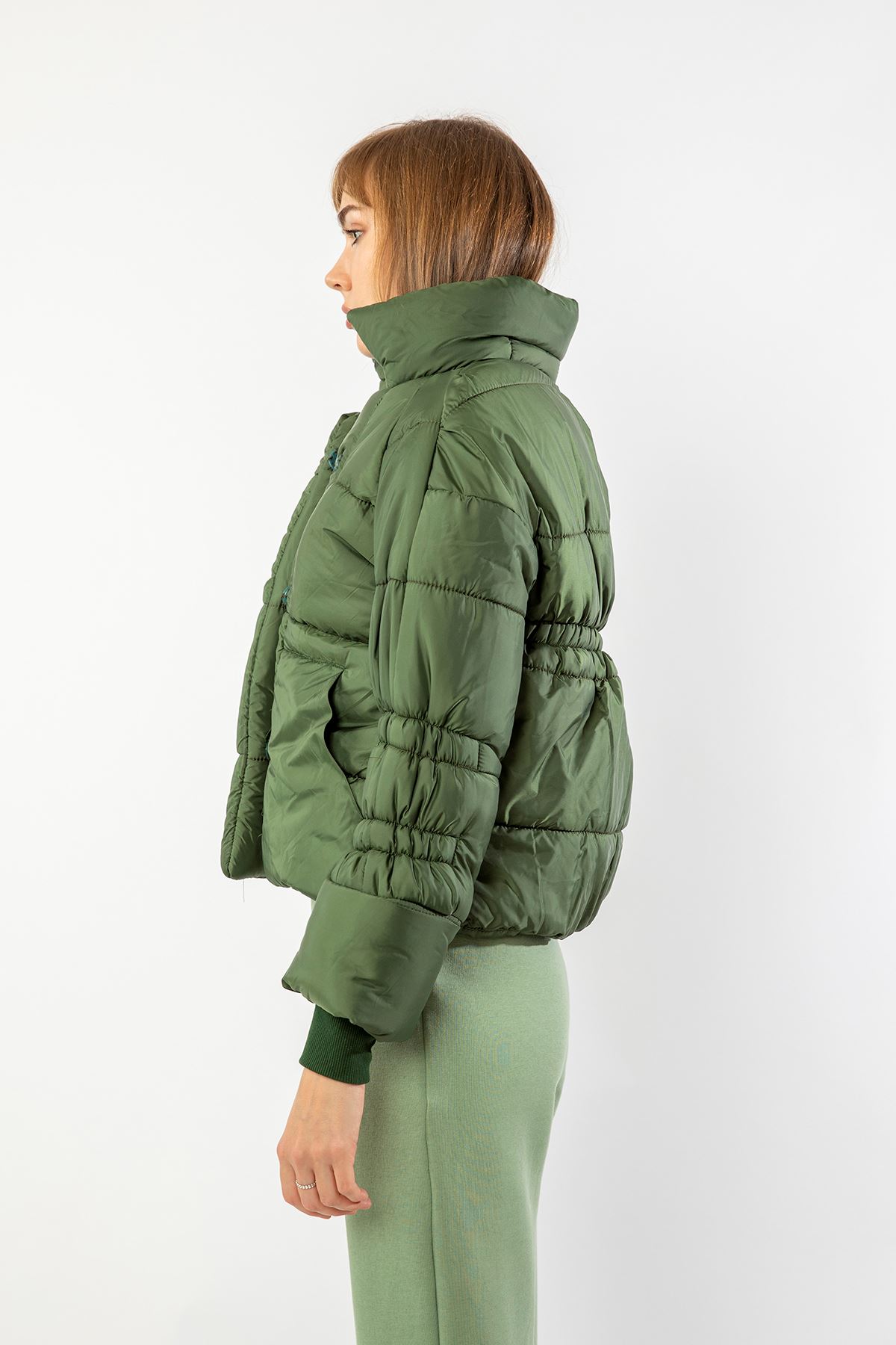 Kısa Şişme Mont-Haki