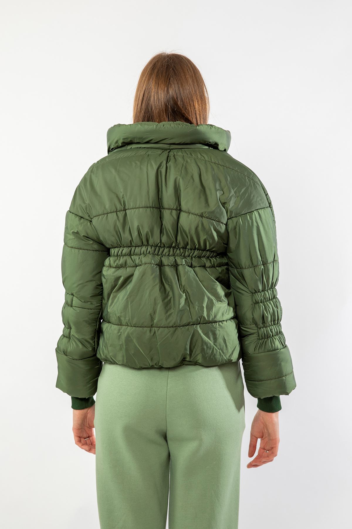 Kısa Şişme Mont-Haki