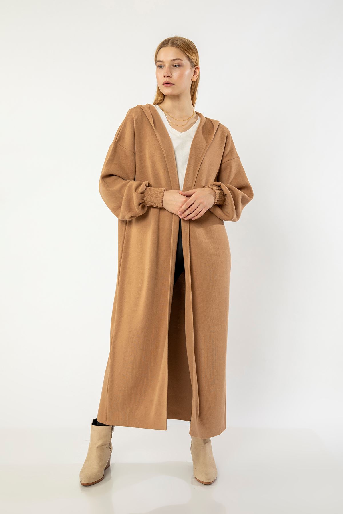 Uzun Kapşonlu Hırka-Camel