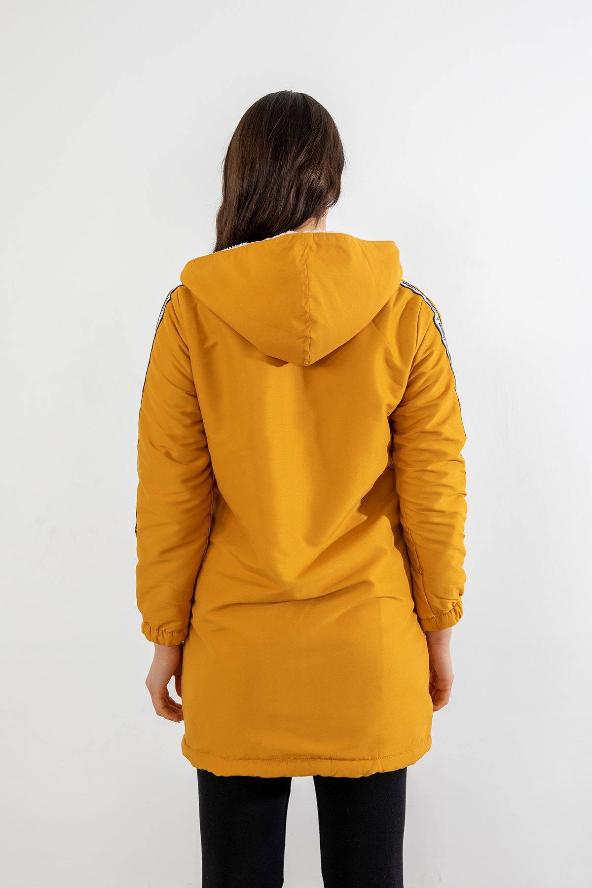 İçi Peluş Mont-Hardal