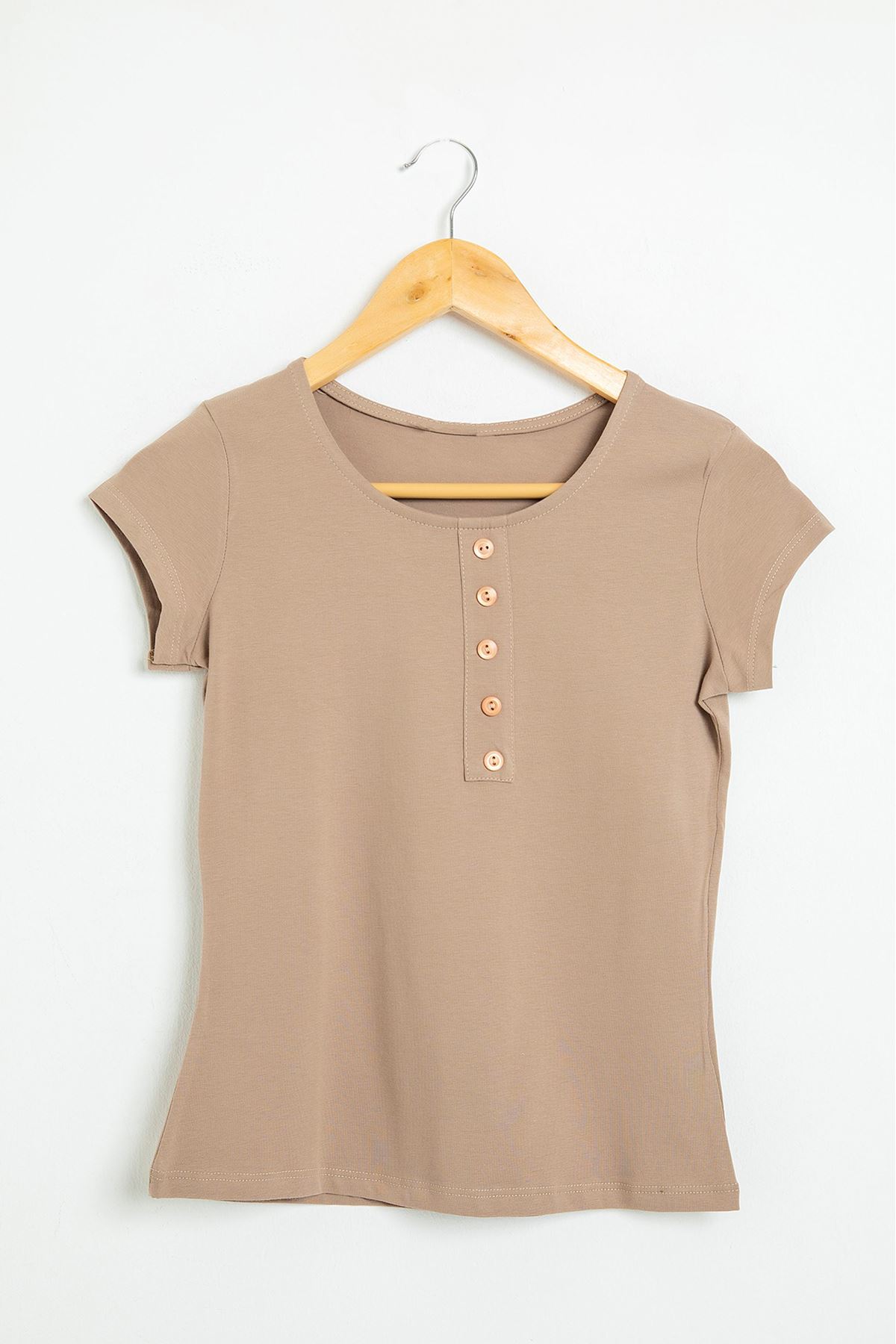 Önü Düğmeli Basic T-Shirt-Vizon