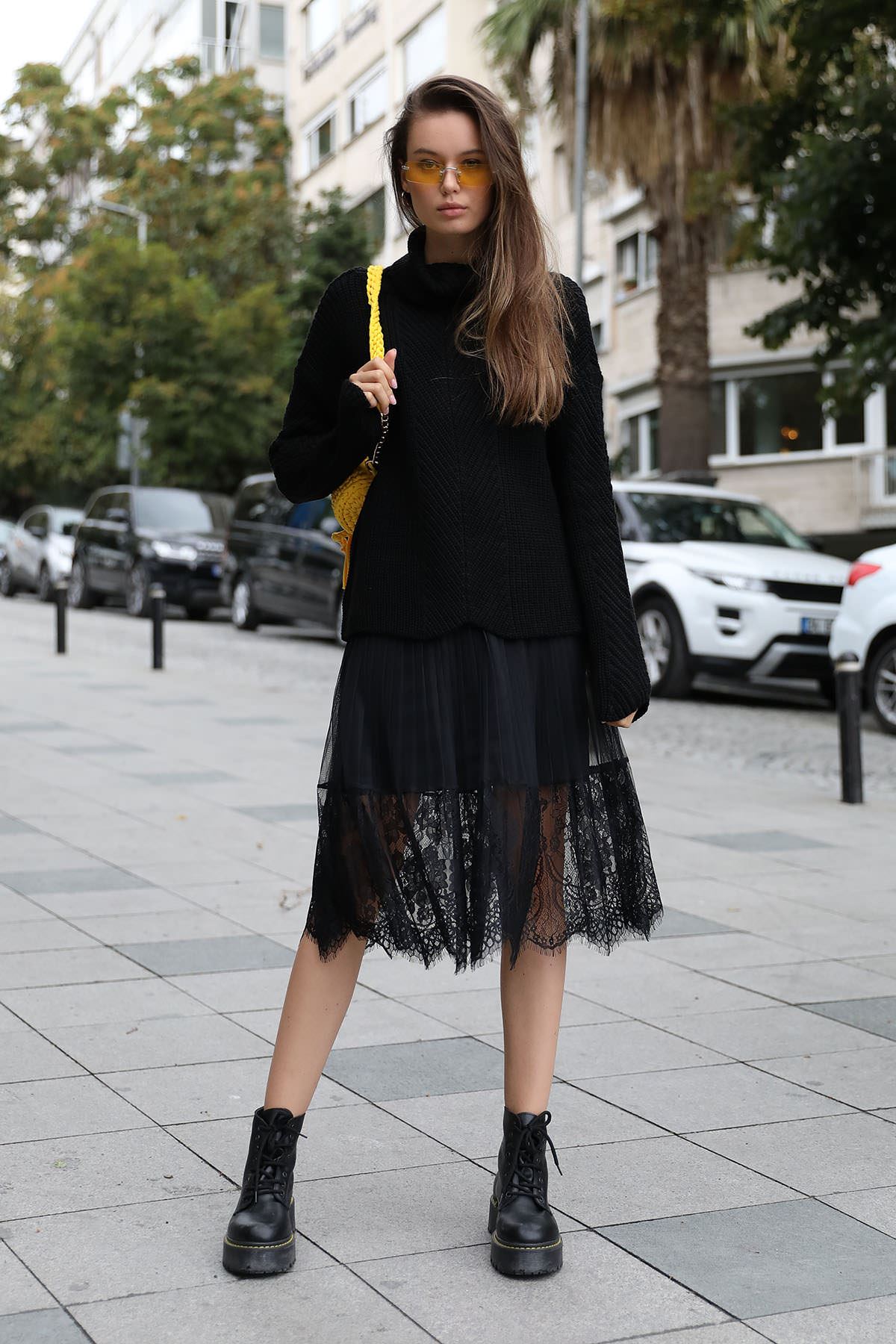 Dantel Detay Tül Etek-Siyah