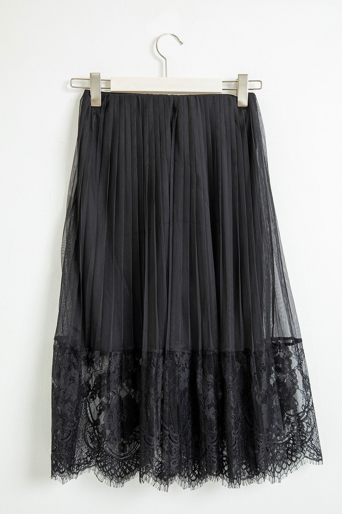 Dantel Detay Tül Etek-Siyah
