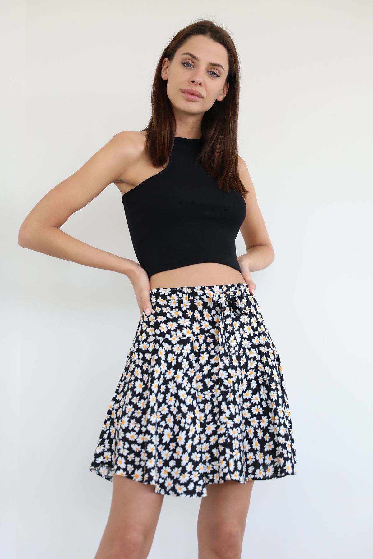 Desenli Şort Etek-Siyah