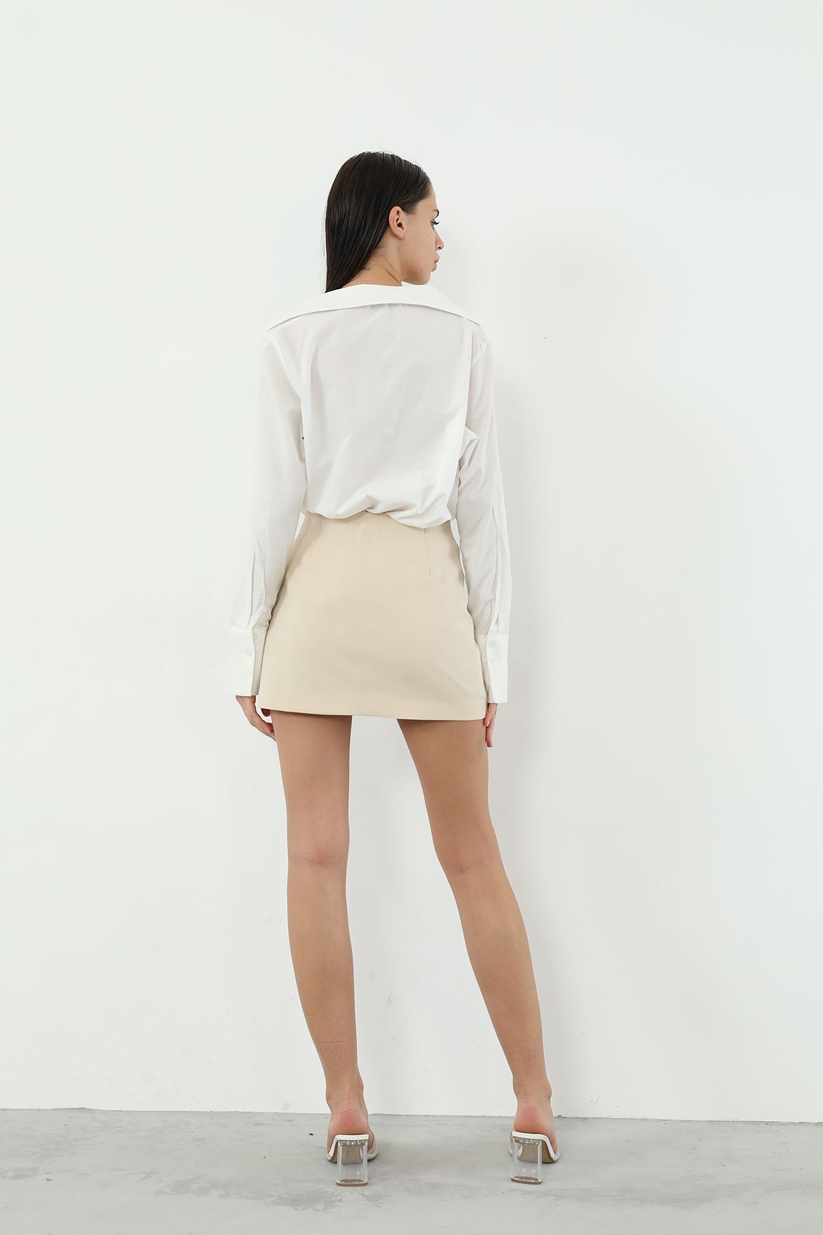 Ön Yırtmaçlı Mini Etek-Bej