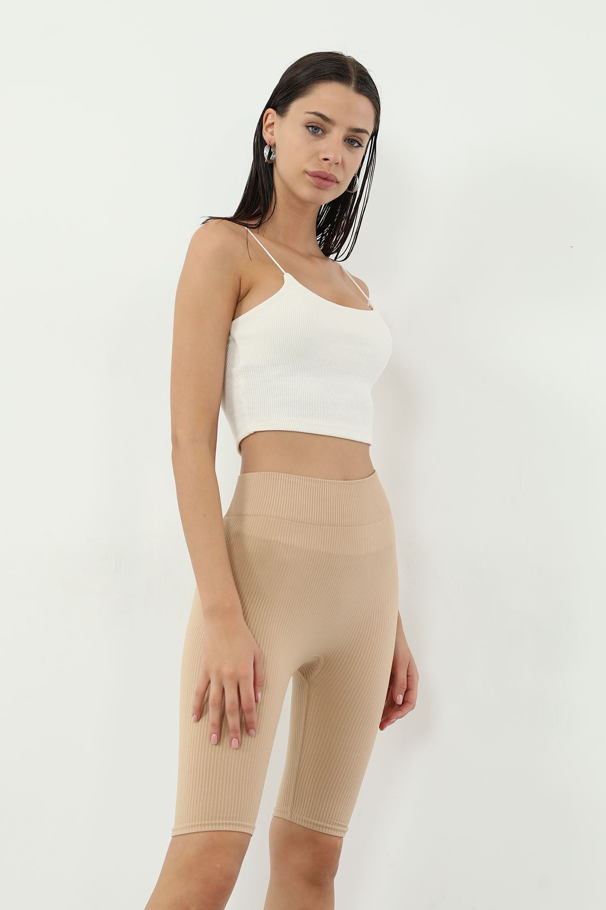 Dikişsiz Kısa Fitilli Tayt-Bej