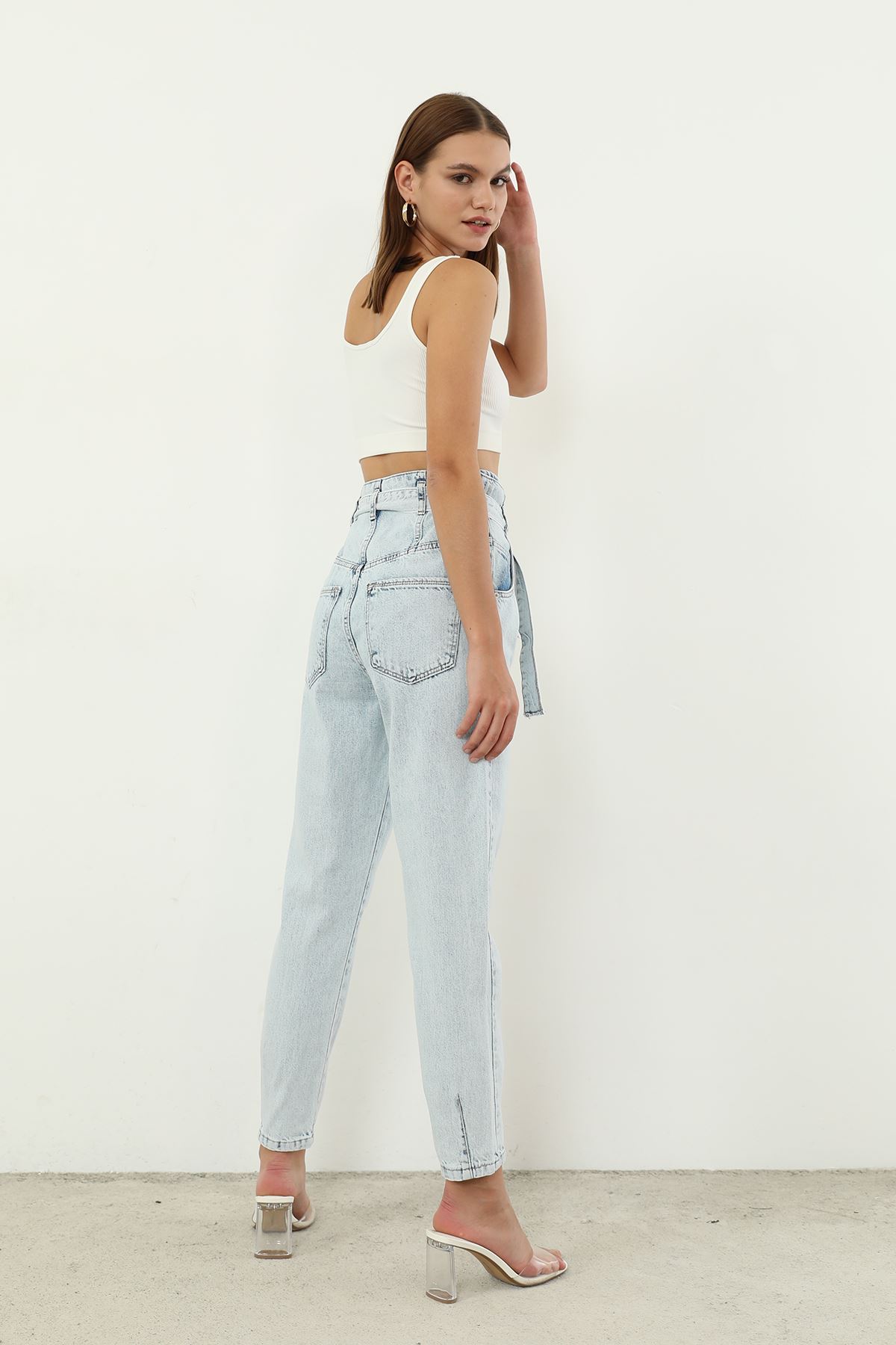 Kuşaklı Mom Jean Pantolon-Açık Mavi