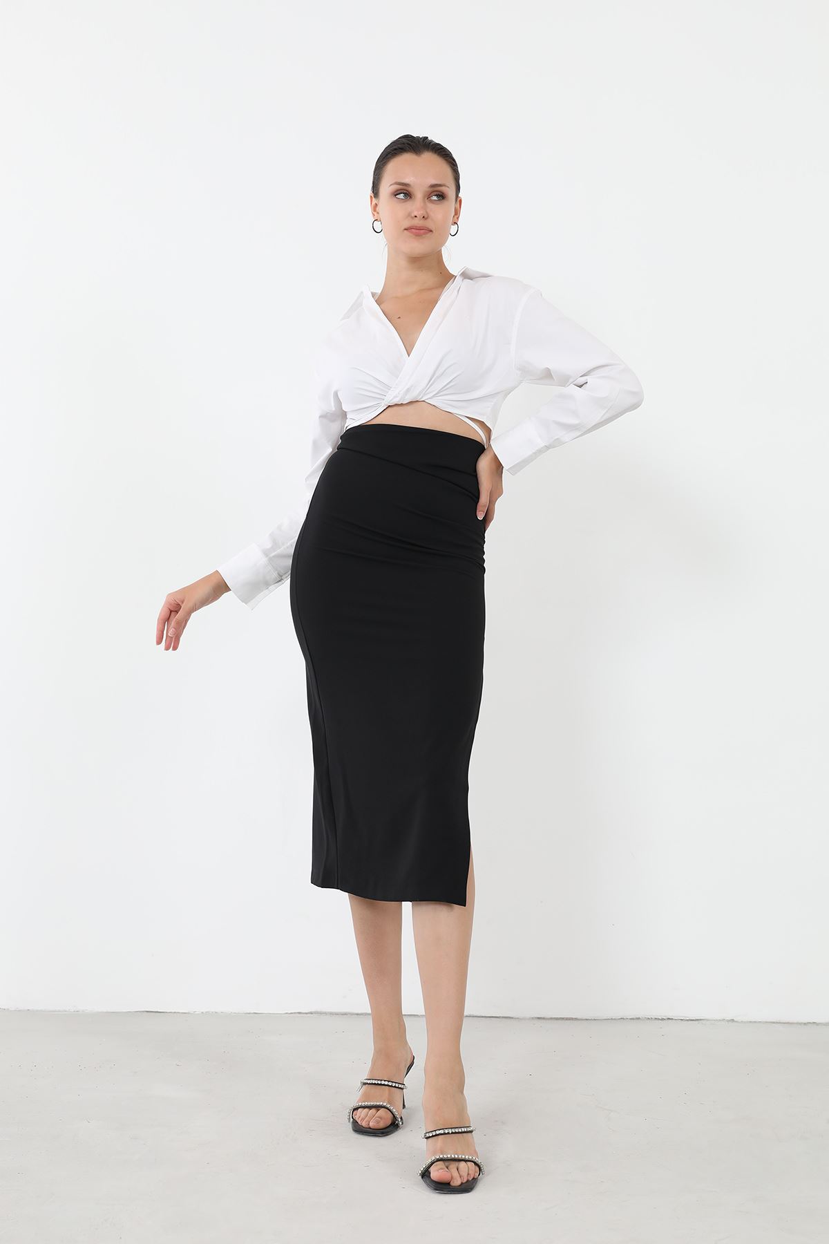 Büzgülü Etek-Siyah