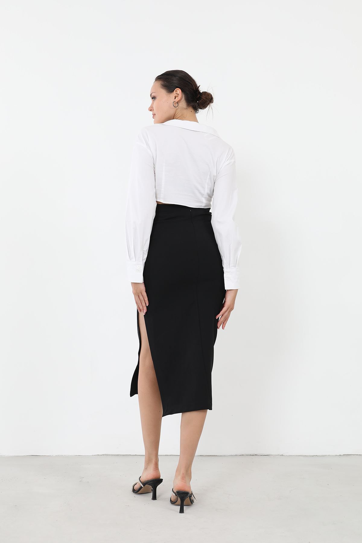 Büzgülü Etek-Siyah