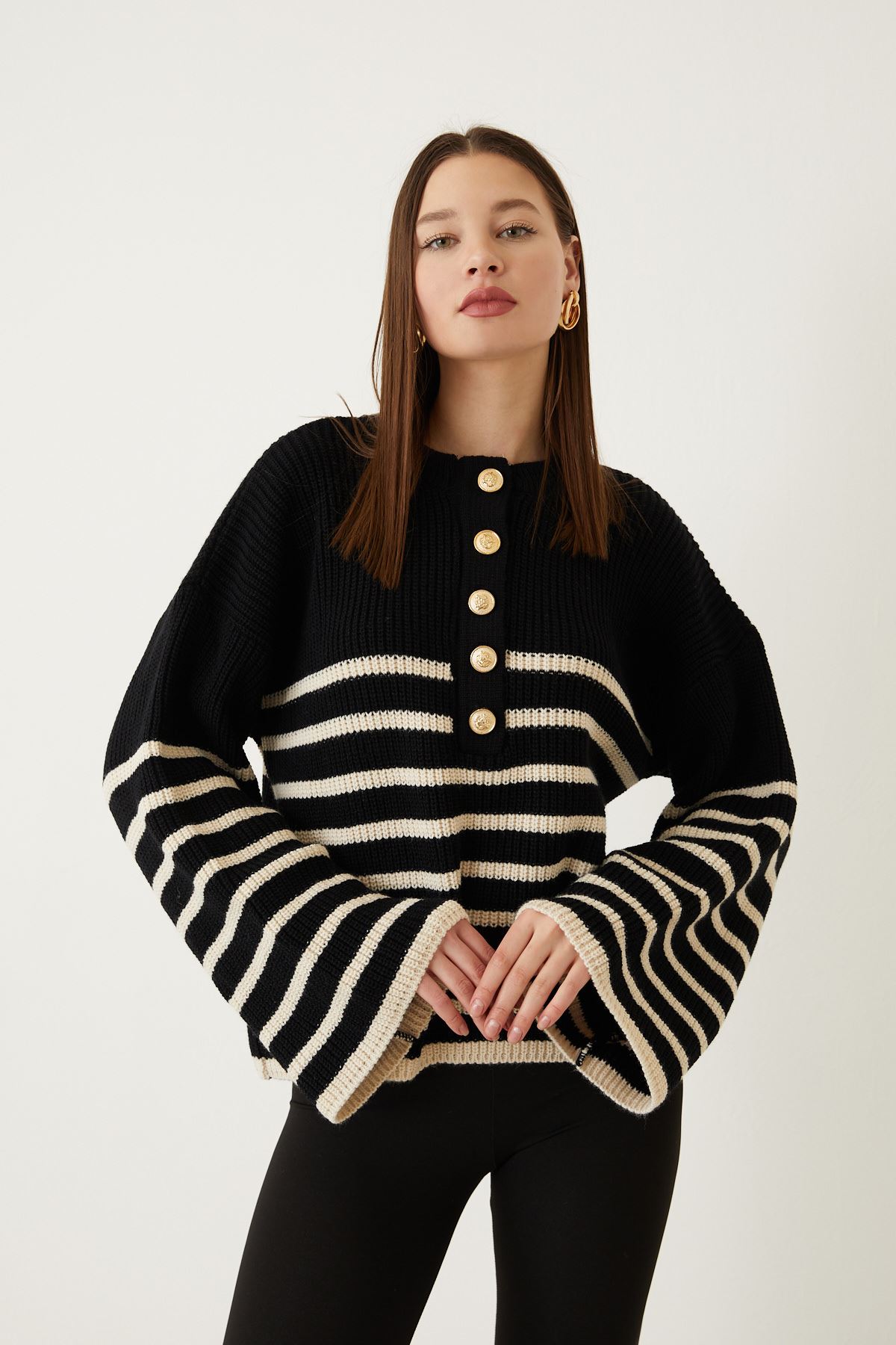 Düğmeli Triko Kazak-Siyah