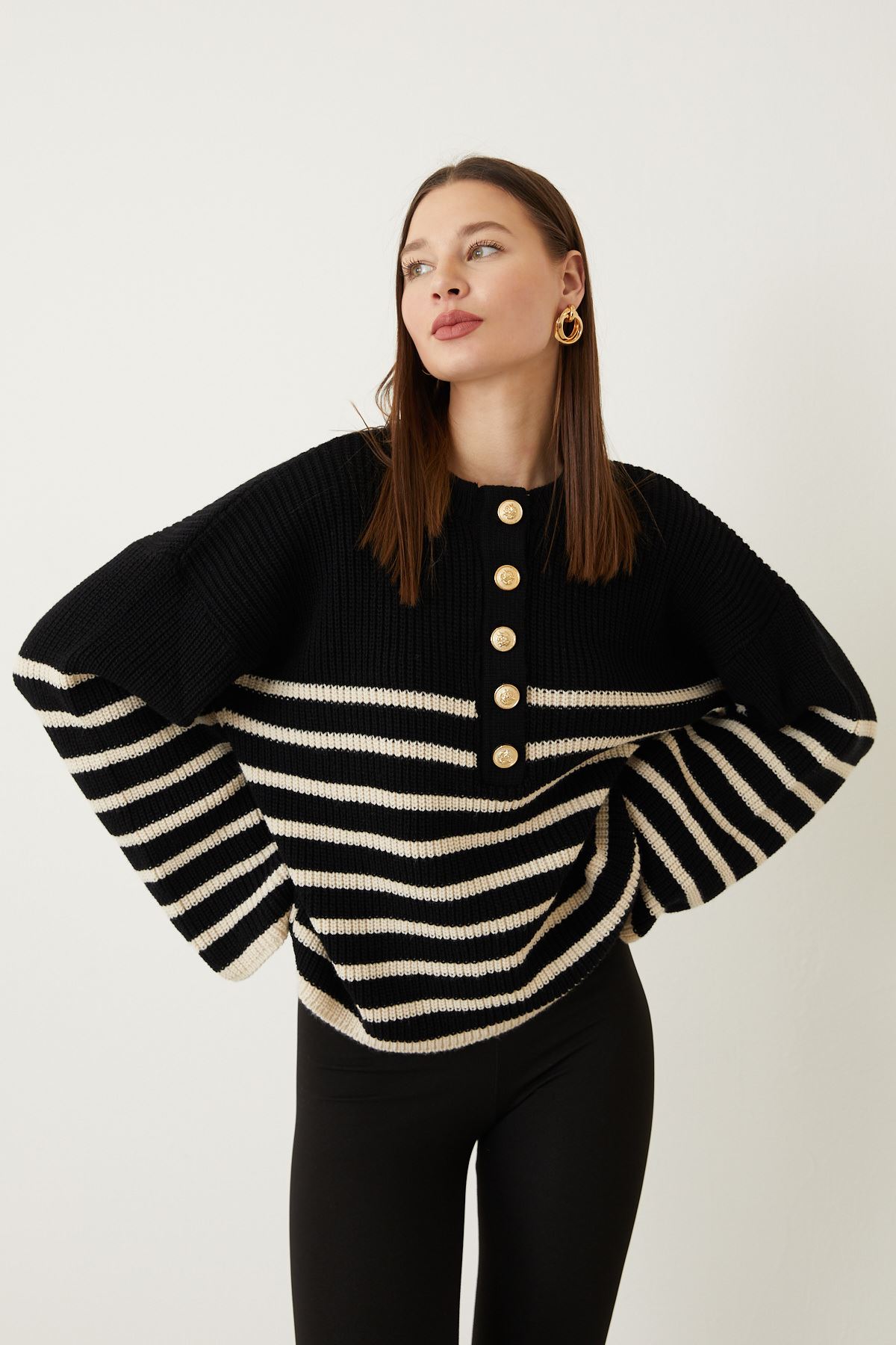 Düğmeli Triko Kazak-Siyah