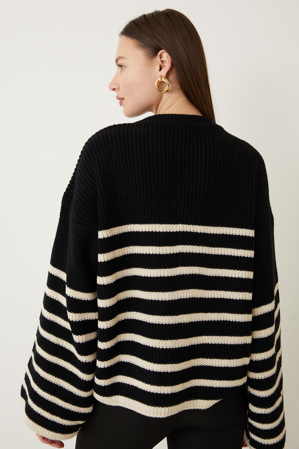 Düğmeli Triko Kazak-Siyah