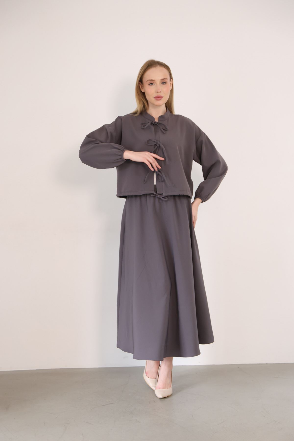 Üç Bağcıklı Etekli Takım-Antrasit