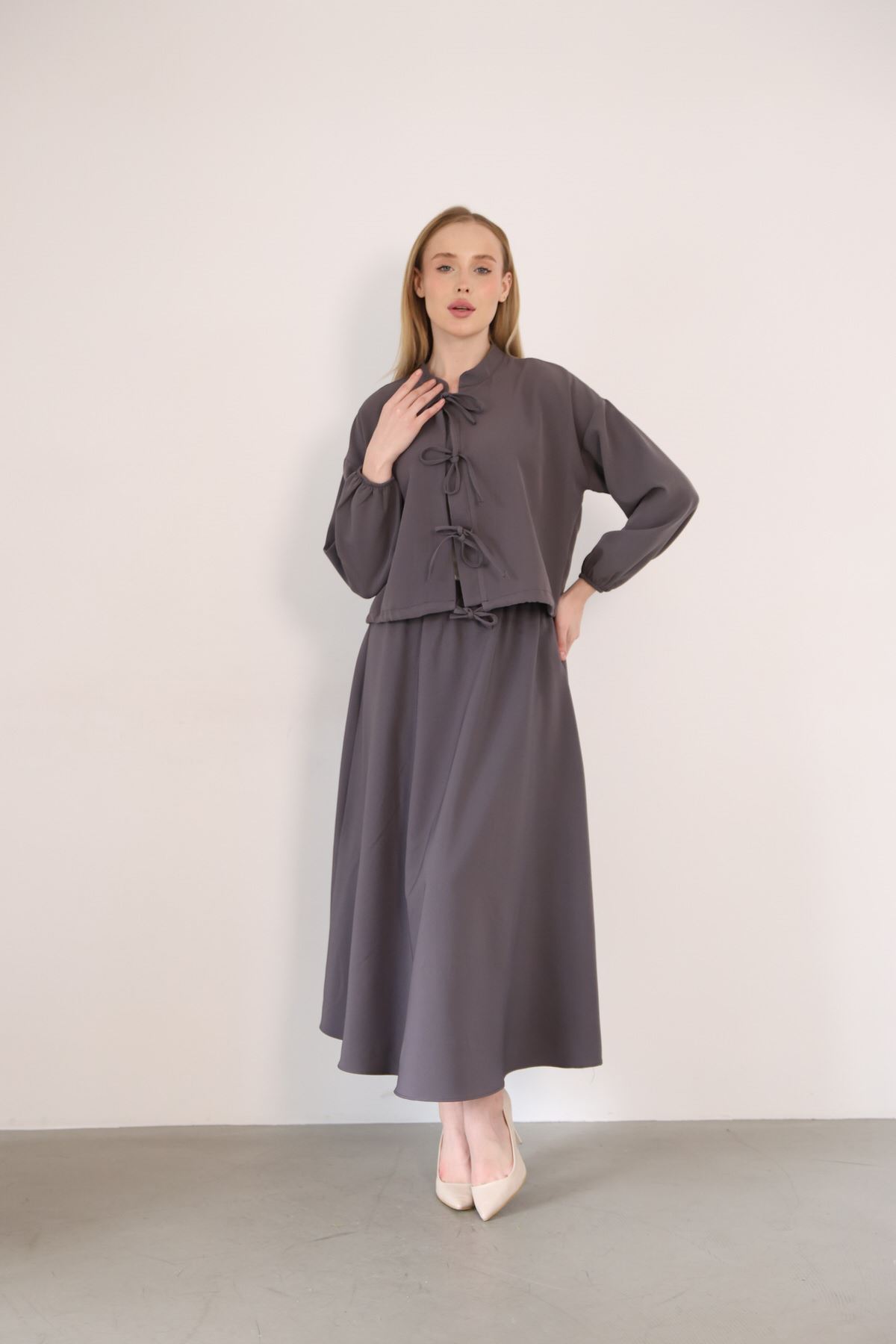 Üç Bağcıklı Etekli Takım-Antrasit