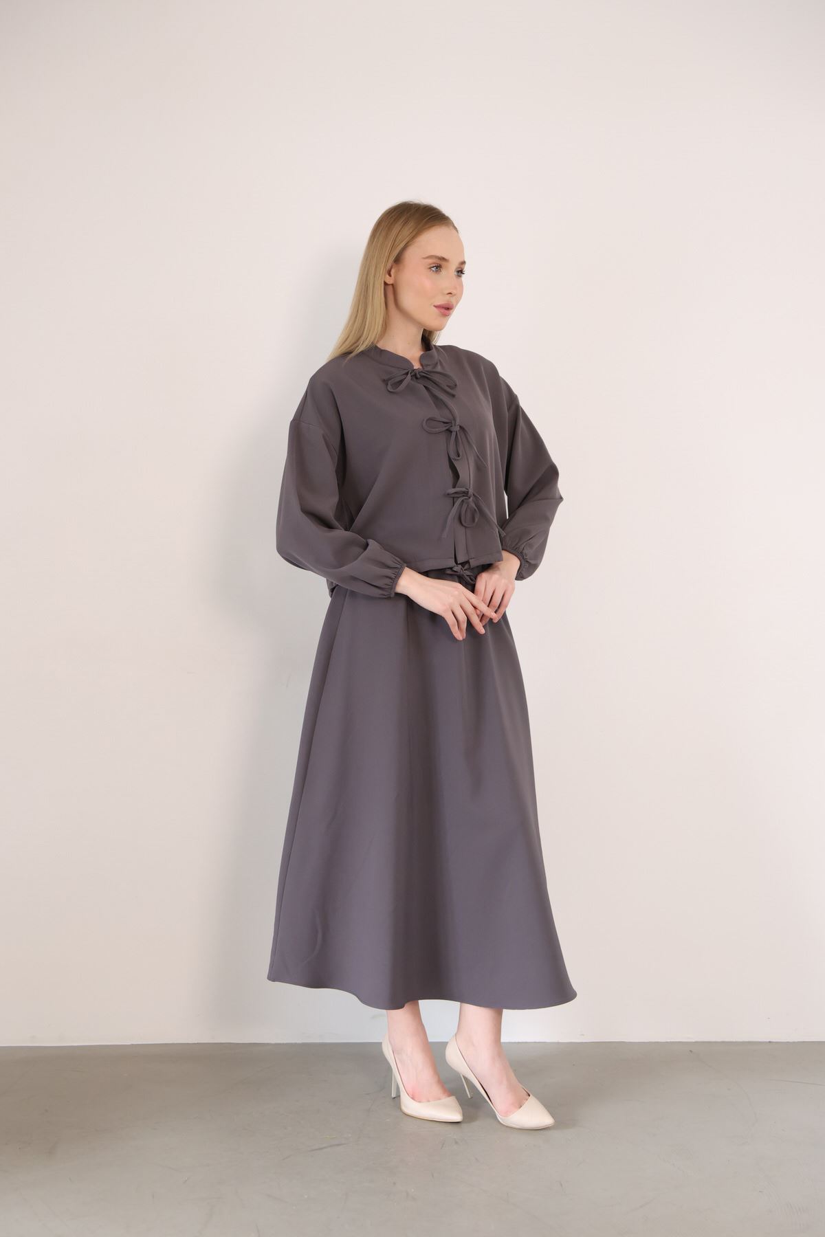 Üç Bağcıklı Etekli Takım-Antrasit