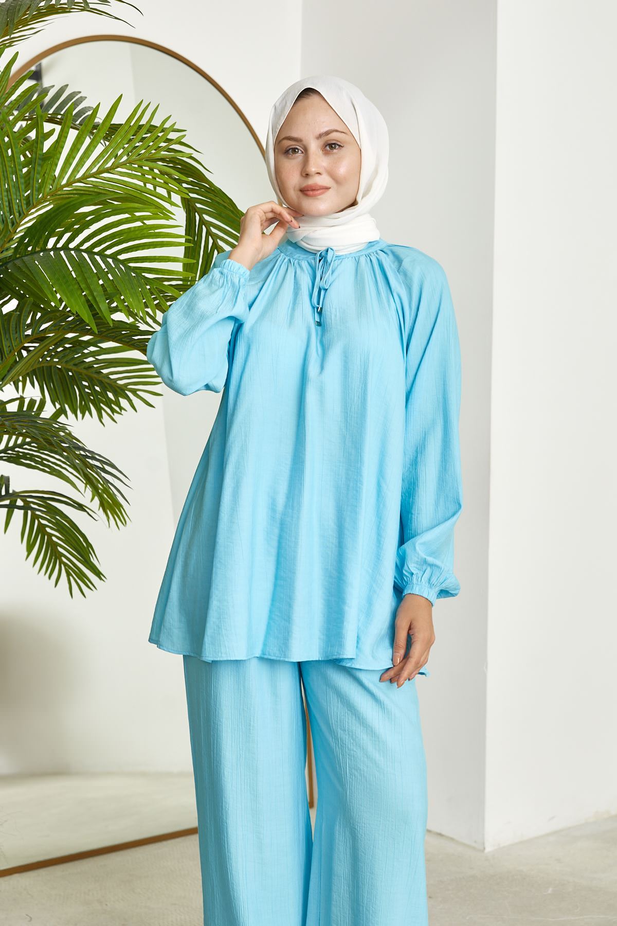 Yaka Biriit Detay Pantolonlu Takım-Bebe Mavisi