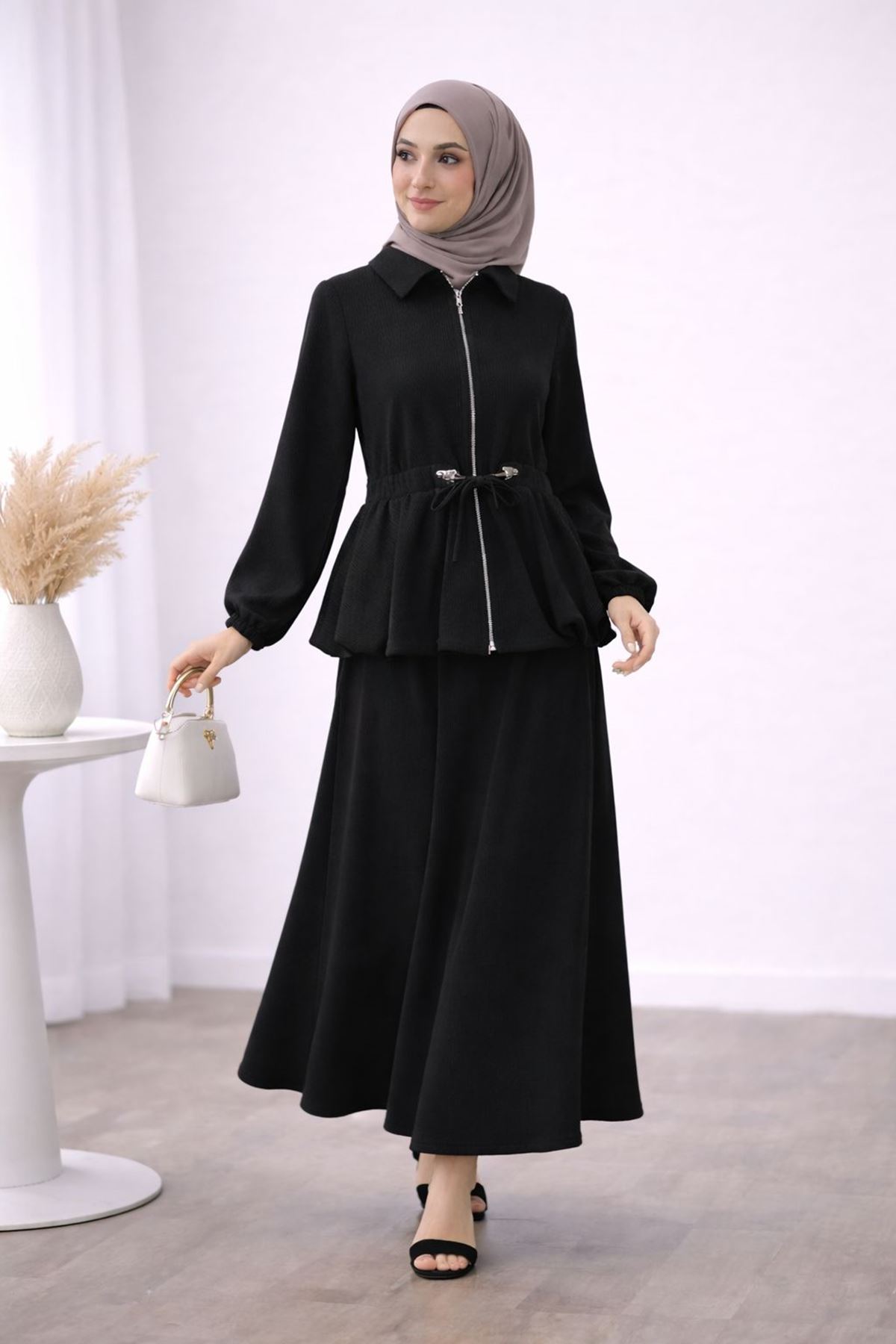 Eteği Balon Fermuar Detay Takım-Siyah