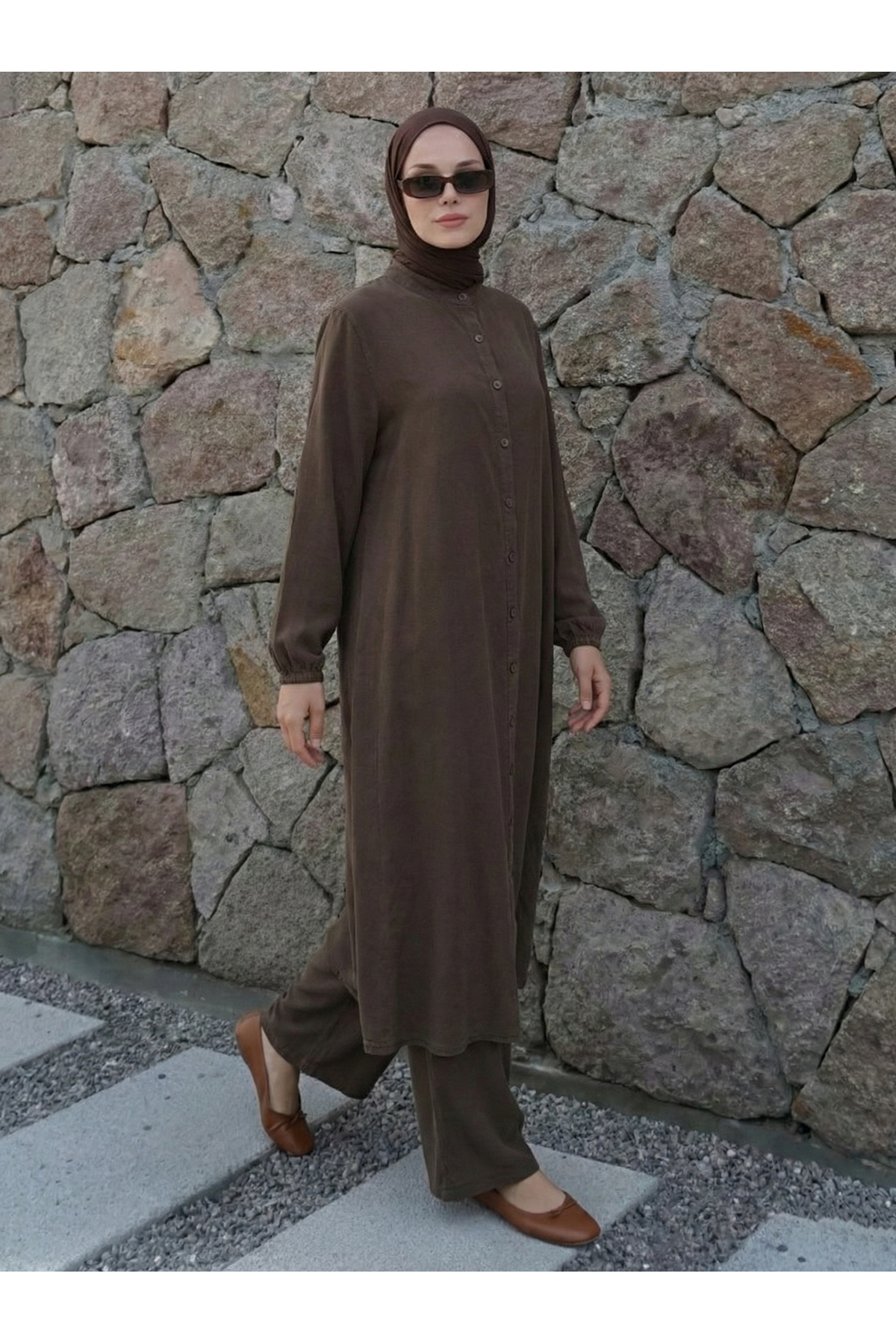 Hakim Yaka Uzun Pantolonlu Takım-Kahve