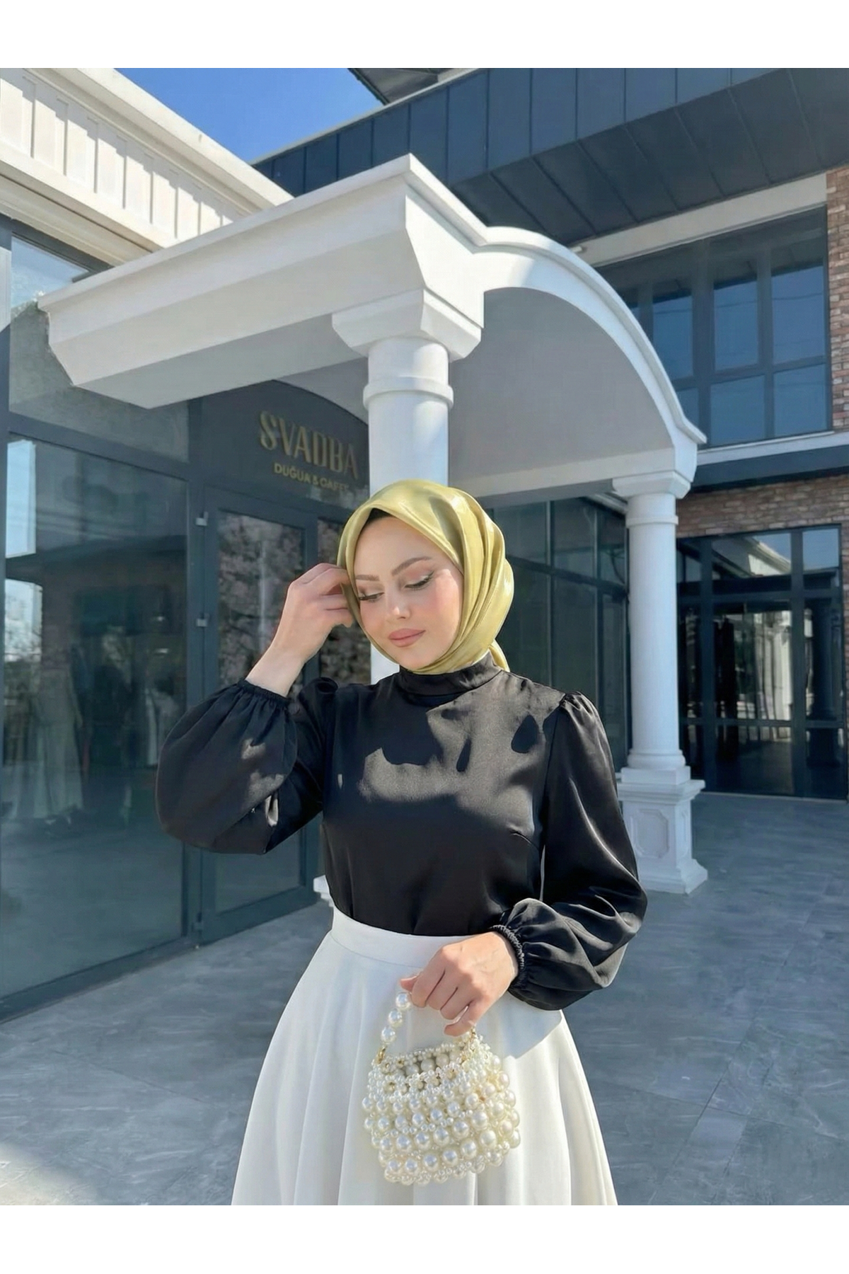 Arka Fermuar Detay Saten Tunik-Siyah