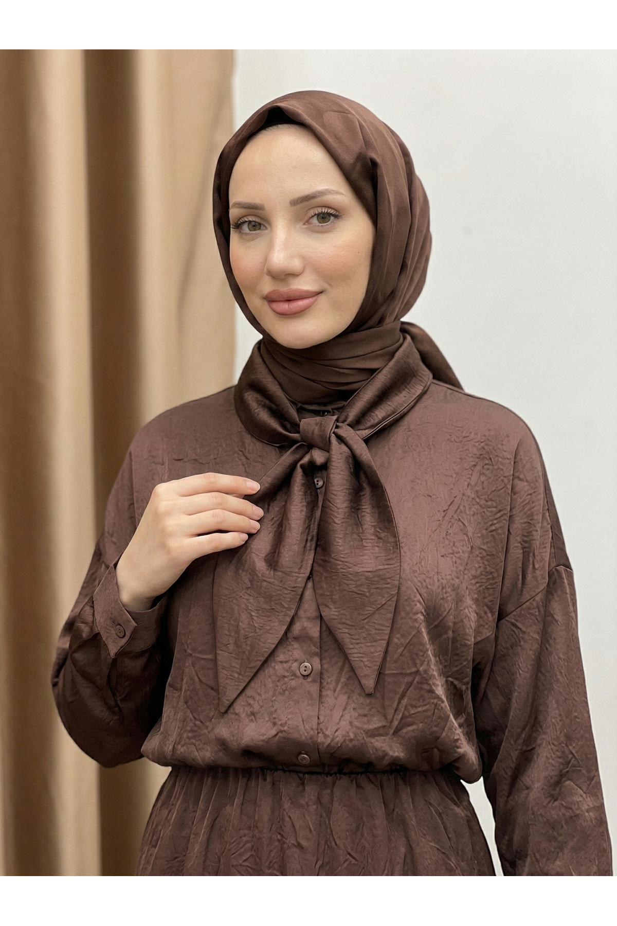 Yaka Detay Etekli Saten Takım-Kahve