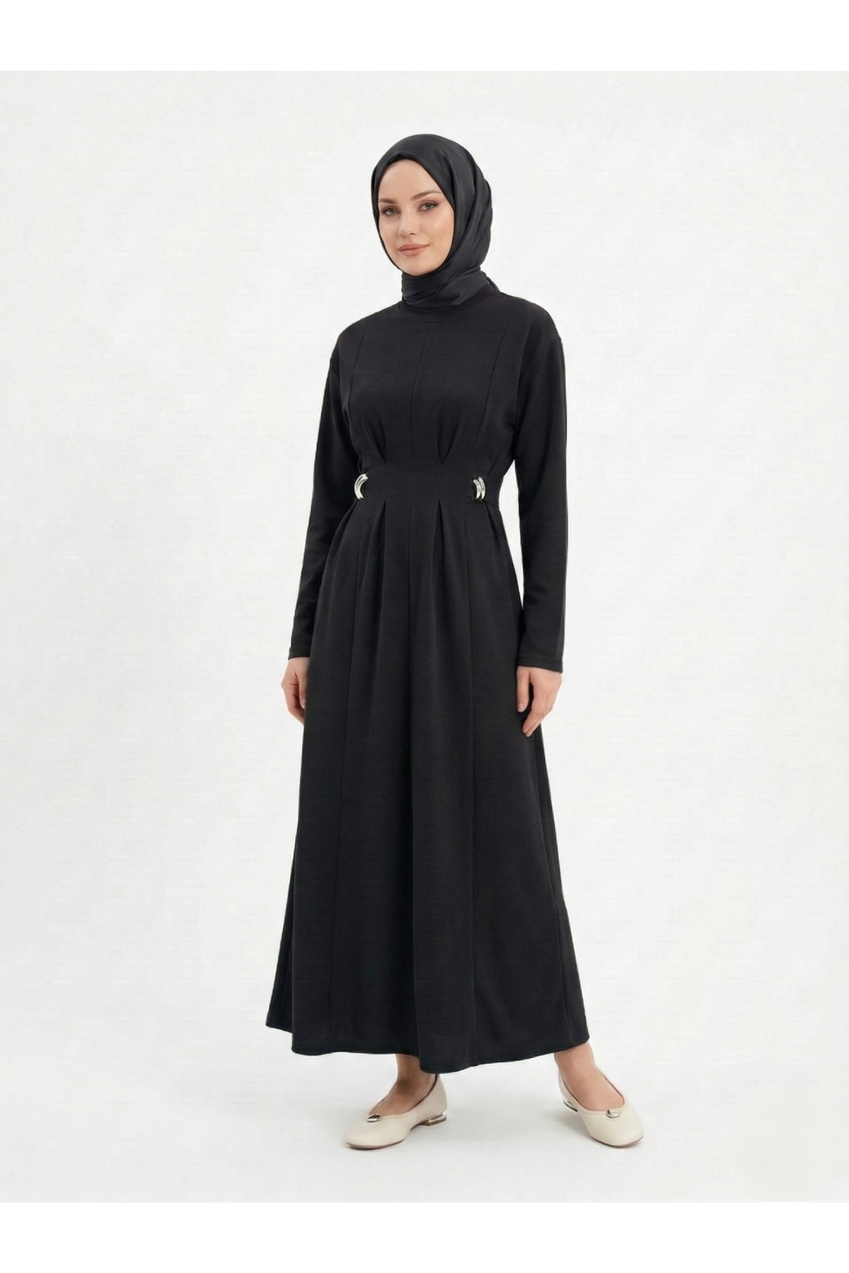 Önü Pensli Kuşak Aksesuar Detay Elbise-Siyah