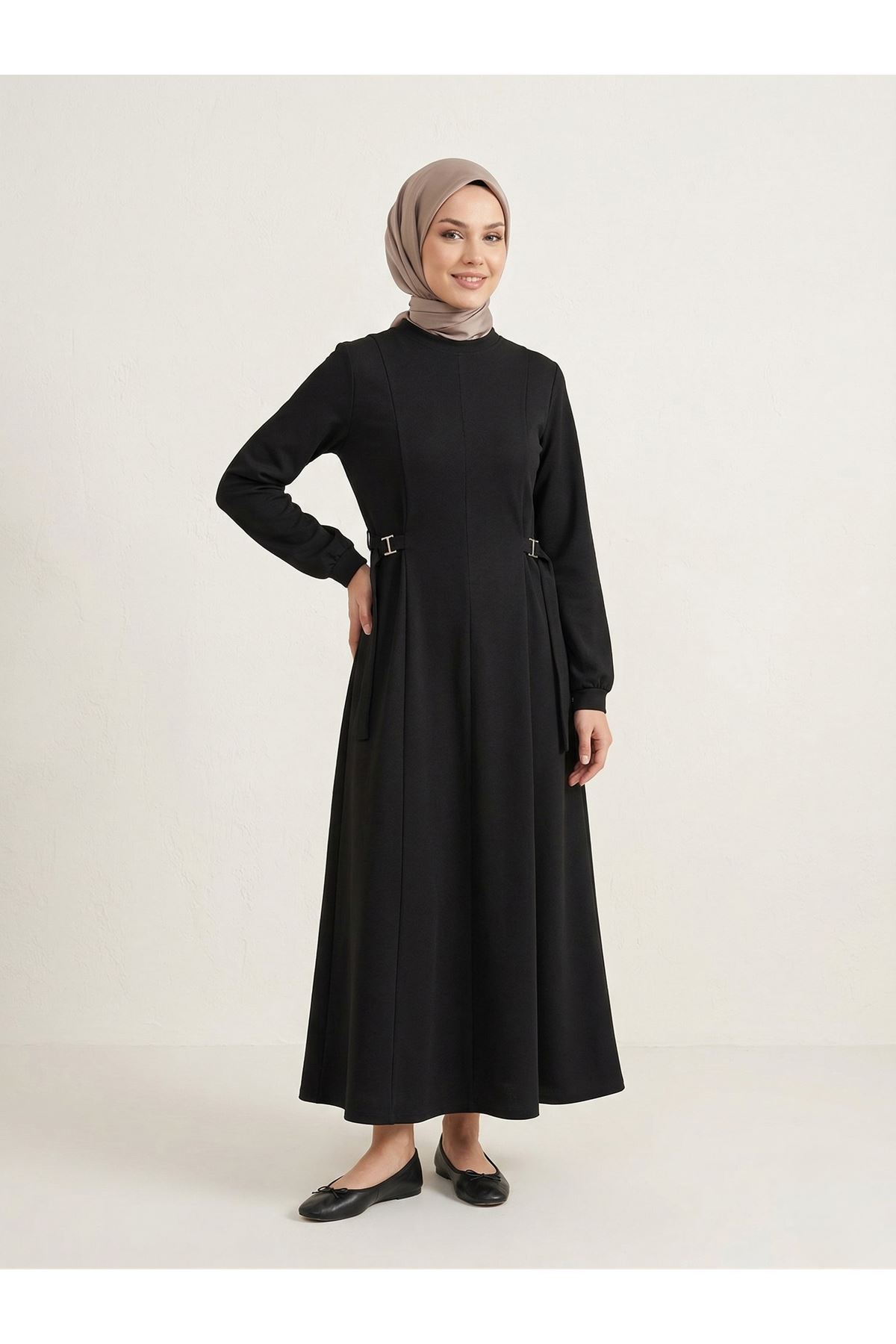 Kuşak Toka Detay Elbise-Siyah