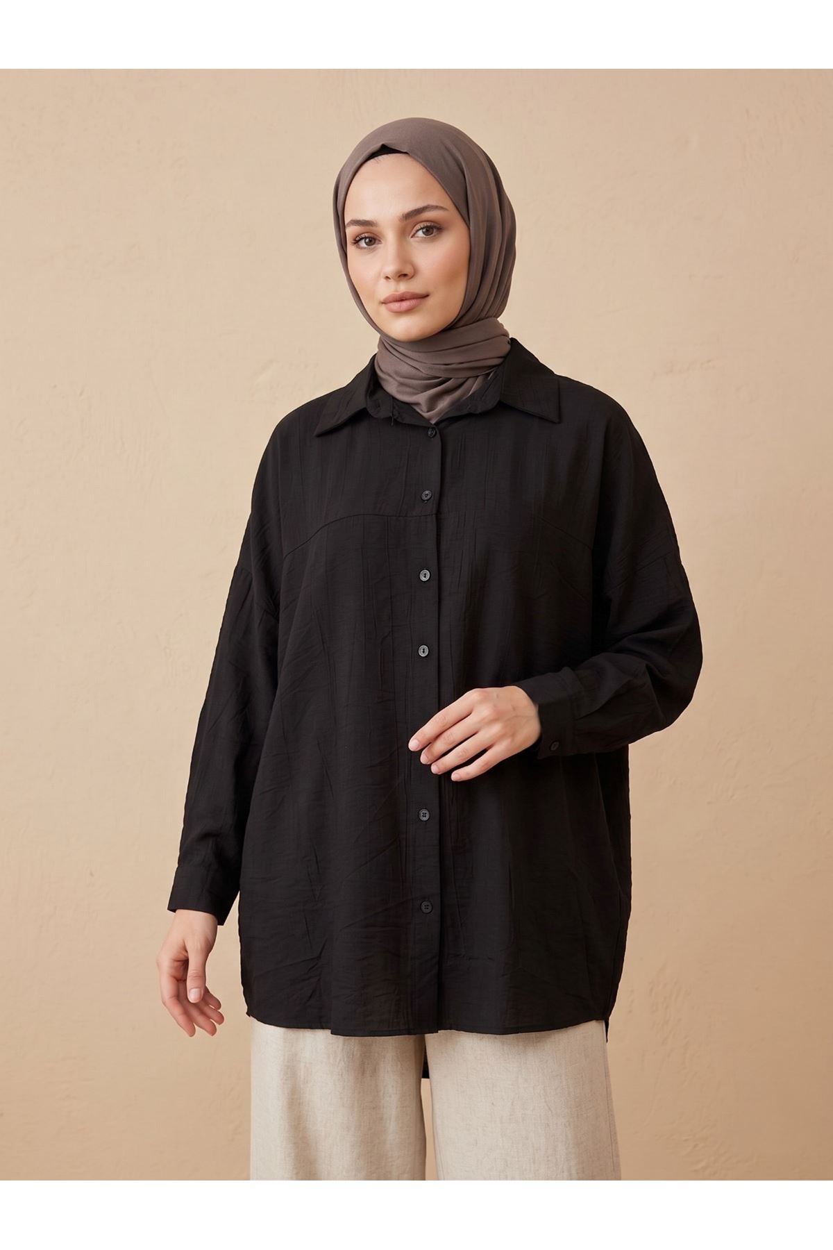 Ön Roba Detaylı Tunik-Siyah