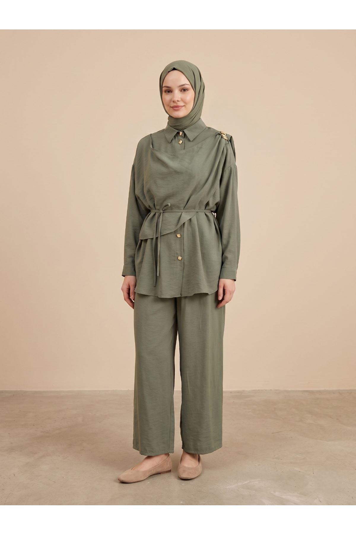 Omuz Toka Detay Aller Pantolonlu Takım-Haki