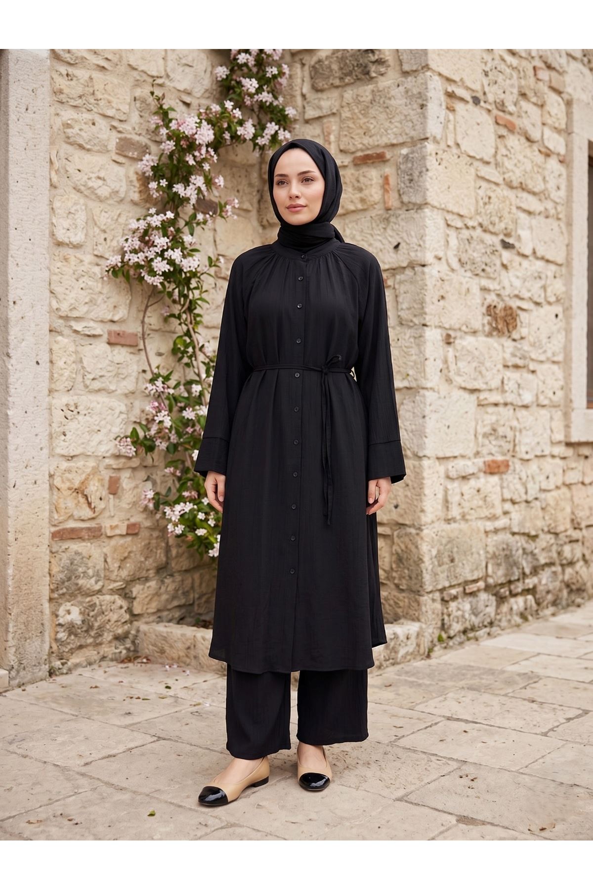 Hakim Yaka Uzun Pantolonlu Takım-Siyah