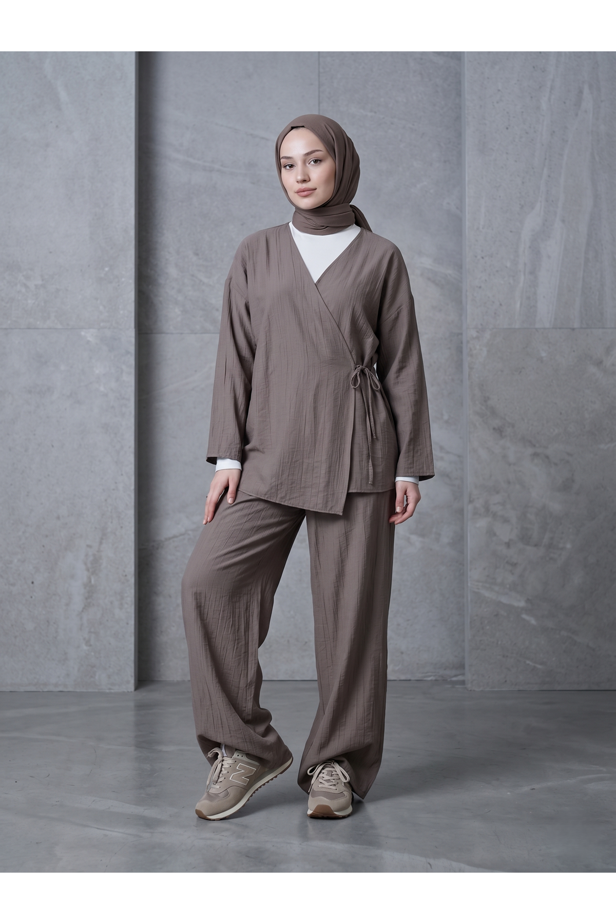 Yan Bağlamalı Çilek Takım-Duman