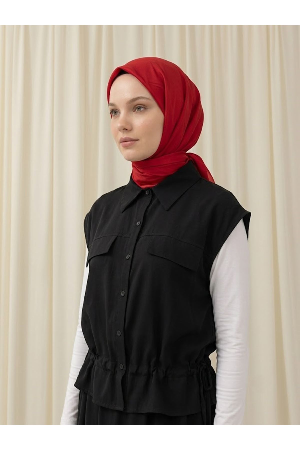 Yelek Tünel Detay Etekli Takım-Siyah