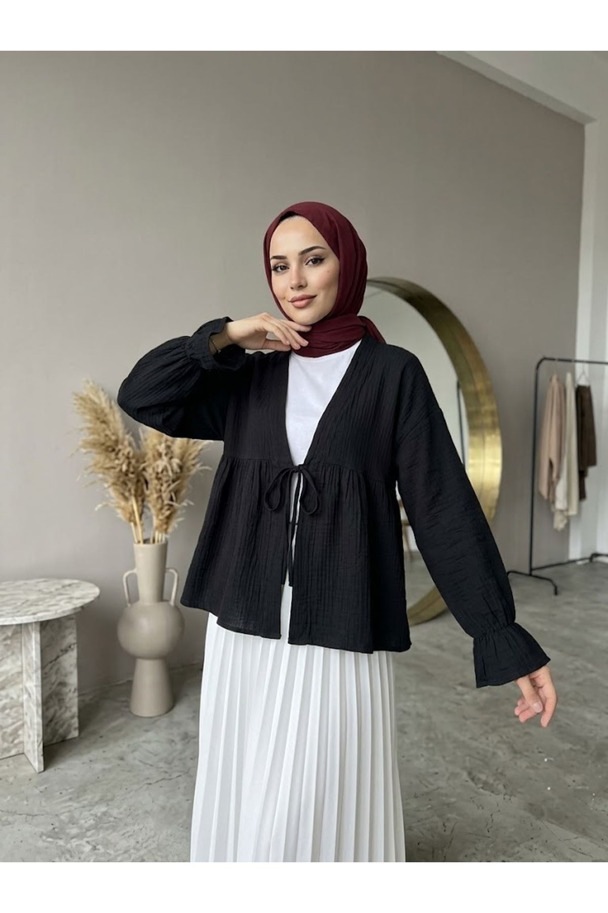 Önü Bağlamalı Kısa Kimono-Siyah