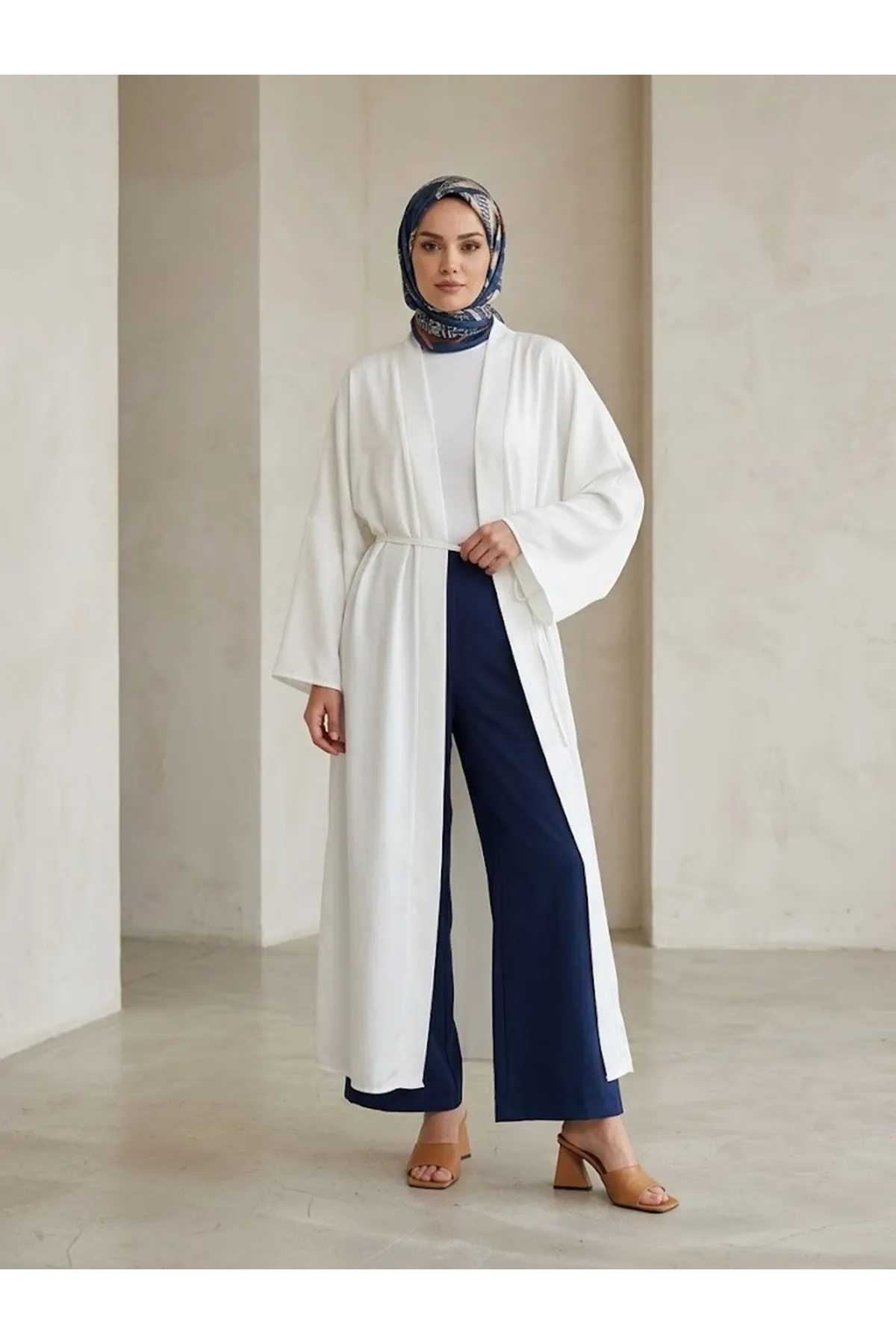 Kimono Uzun Dubai Hırka-Beyaz