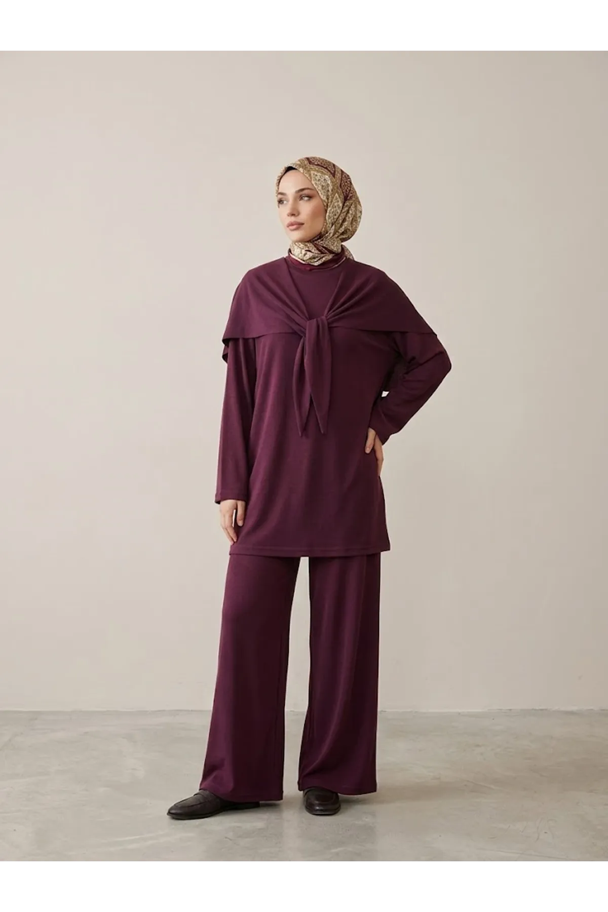 Pelerin Detay  Pantolonlu Pike Takım-Bordo