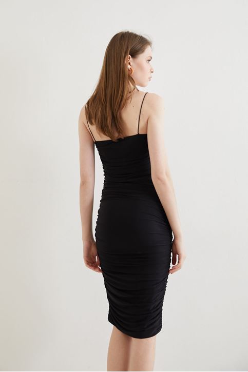 İp Askılı Büzgülü Elbise-Siyah