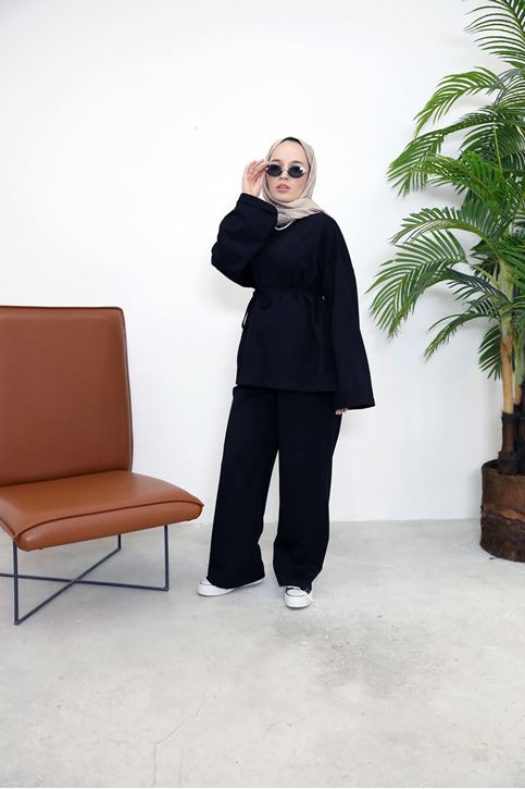 Yırtmaçlı İki İplik Pantolonlu Takım-Siyah