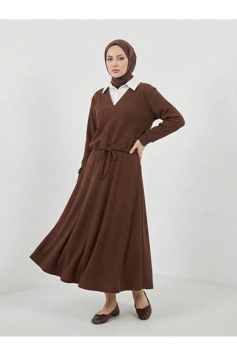 Beyaz Yaka Detaylı Örme Triko Takım-Kahve