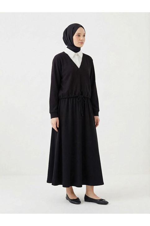 Beyaz Yaka Detaylı Örme Triko Takım-Siyah