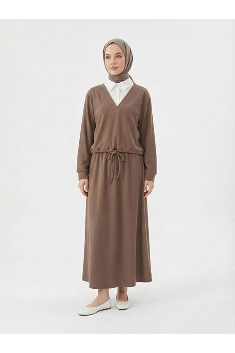 Beyaz Yaka Detaylı Örme Triko Takım-Vizon