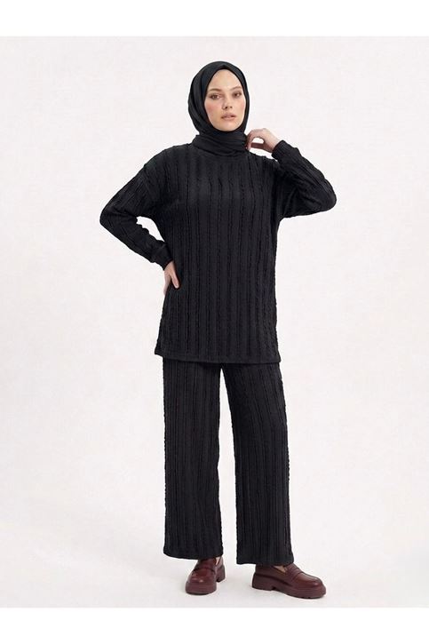 Pilise Dokulu Kemerli Pantolonlu Takım-Siyah