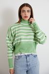Salaş Balıkçı Crop-Mint