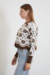 Desenli Crop Kazak-Kahve